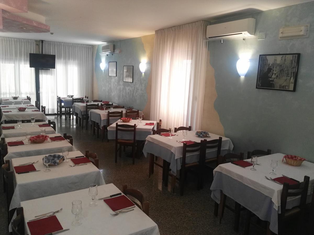 Hotel Bragozzo Sottomarina Exterior photo